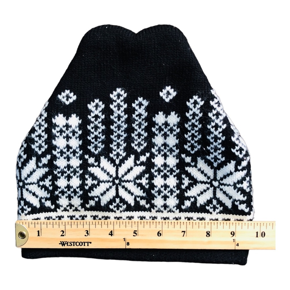 Beanie - Picture 2 of 4
